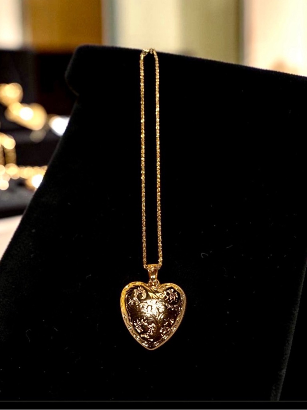 Gold Tone Heart Rope Necklace